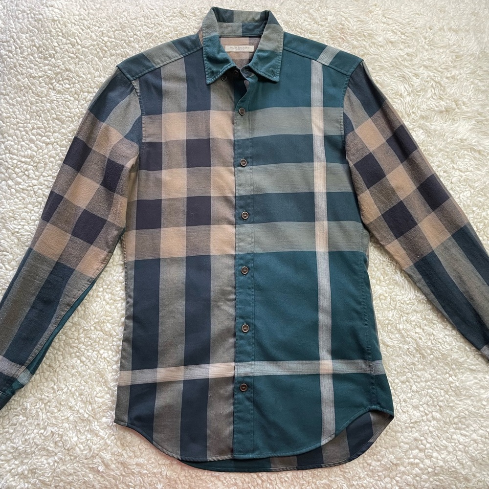 BURBERRY LONG SLEEVE DRESS SHIRT 🟢